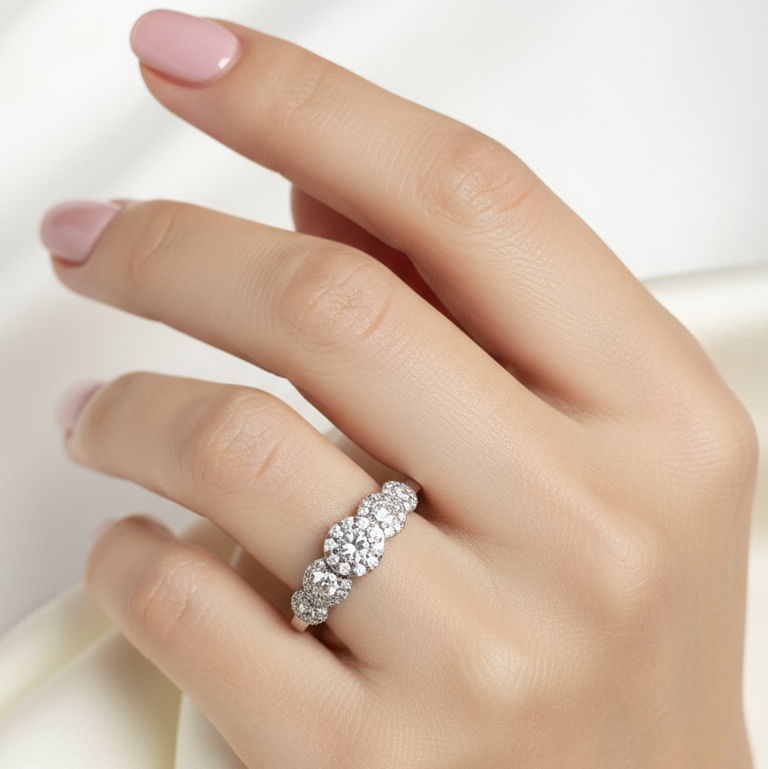 Anello Gioia Bianco indossato