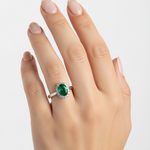 Anello Kamira Verde indossato