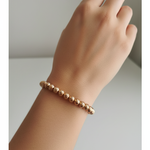 Bracciale gold con modella