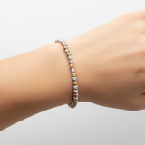 Bracciale tricolore indossato