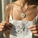 Collana con disegno in evidenza