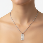 Collana indossata da donna